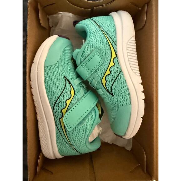 New Saucony Girl's Kinvara 5 (Toddler/Little Kid) Tennis Shoes - Picture 4 of 6